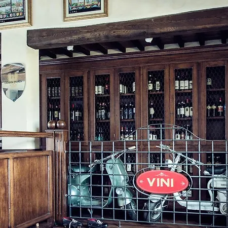 戴尔奥卡苑酒店 3*